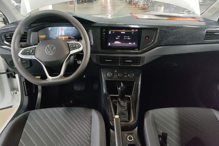 Used Volkswagen Lavida 2023 New Sharp 1.5L Automatic Excellent New Edition Center Console