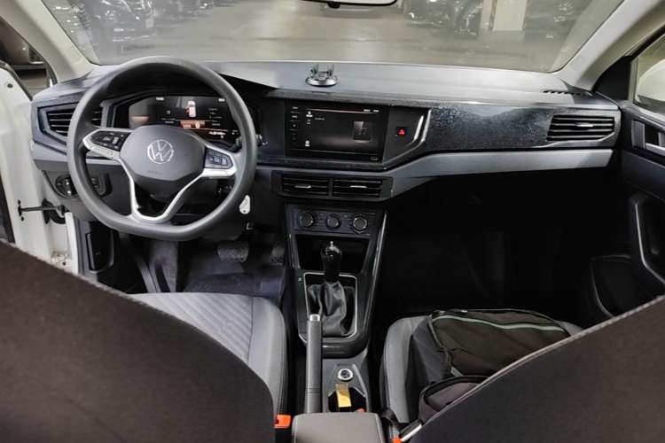 Used Volkswagen Lavida 2023 New Sharp 1.5L Automatic Excellent New Edition Center Console