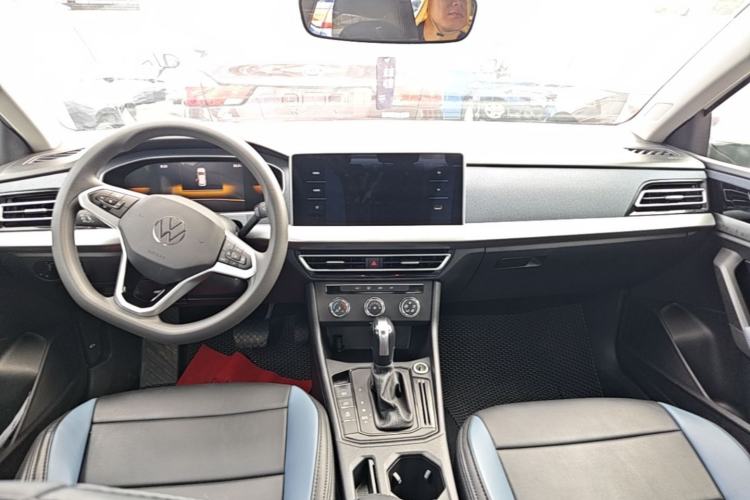Used Volkswagen Lavida 2023 1.5L Automatic De Yi Edition Center Console