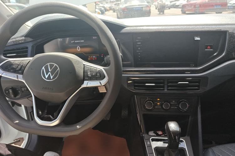 Used Volkswagen Lavida 2023 New Sharp 1.5L Automatic Excellent New Edition Center Console