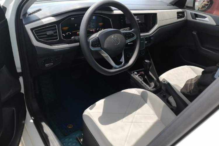 Used Volkswagen Lavida 2023 New Sharp 1.5L Automatic New Wish Edition Center Console