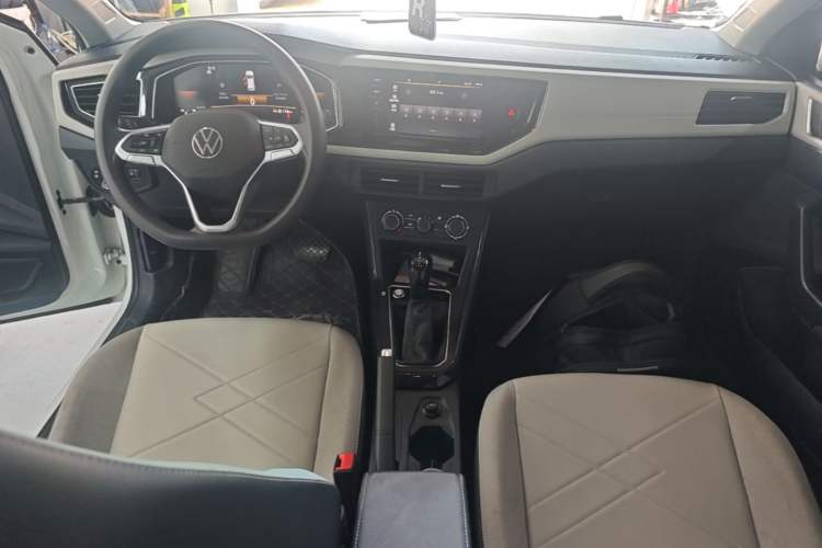 Used Volkswagen Lavida 2023 New Sharp 1.5L Automatic New Wish Edition Center Console