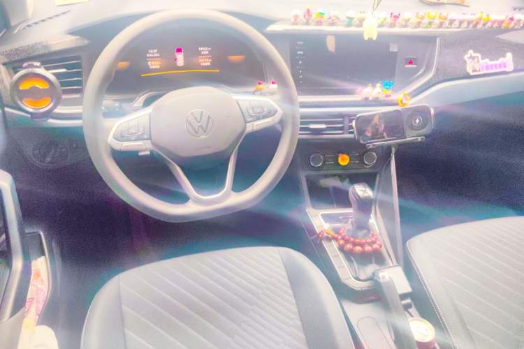 Used Volkswagen Lavida 2023 New Sharp 1.5L Automatic Excellent New Edition Center Console