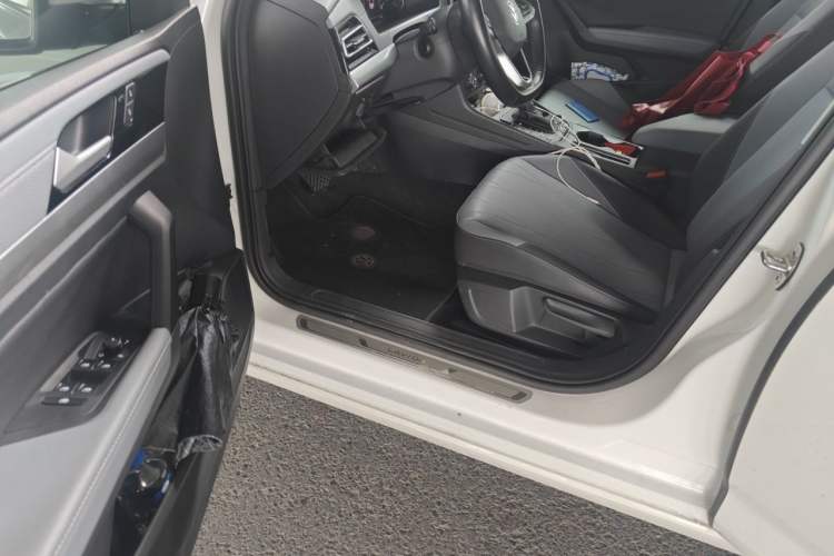 Used Volkswagen Lavida 2023 1.5L Automatic 5 Million Edition Driver Seat