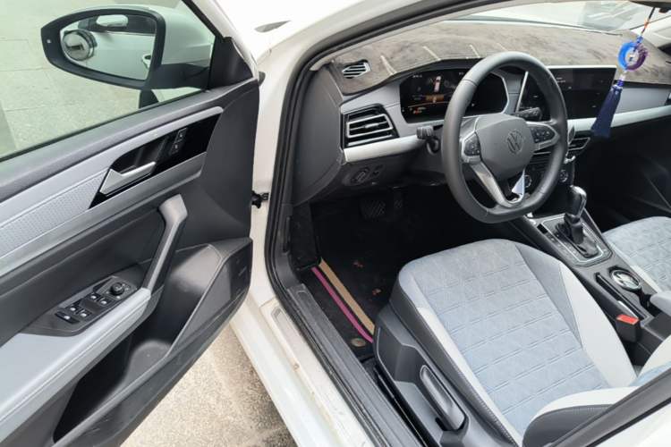 Used Volkswagen Lavida 2023 280TSI DSG Full-Comfort Edition Driver Seat
