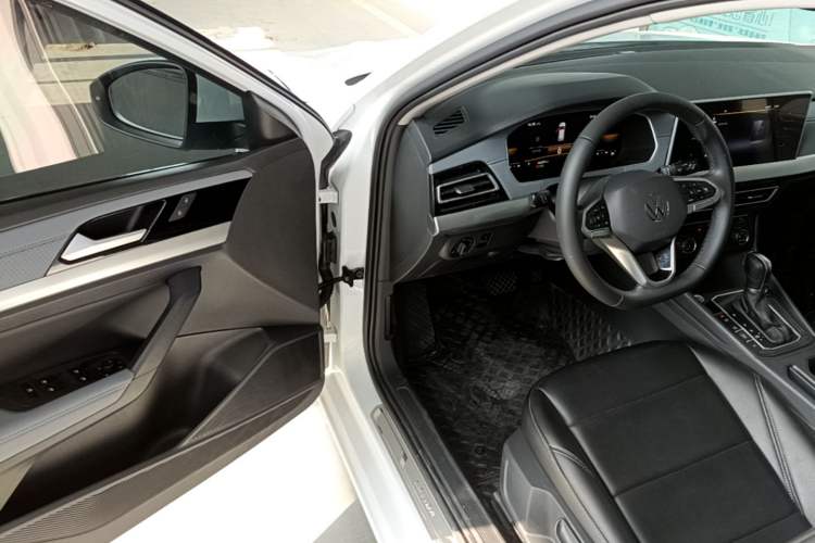 Used Volkswagen Lavida 2023 300TSI DSG Full-Comfort Edition Driver Seat