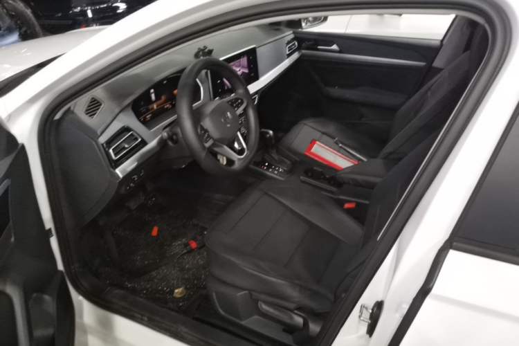 Used Volkswagen Lavida 2023 1.5L Automatic De Yi Edition Driver Seat