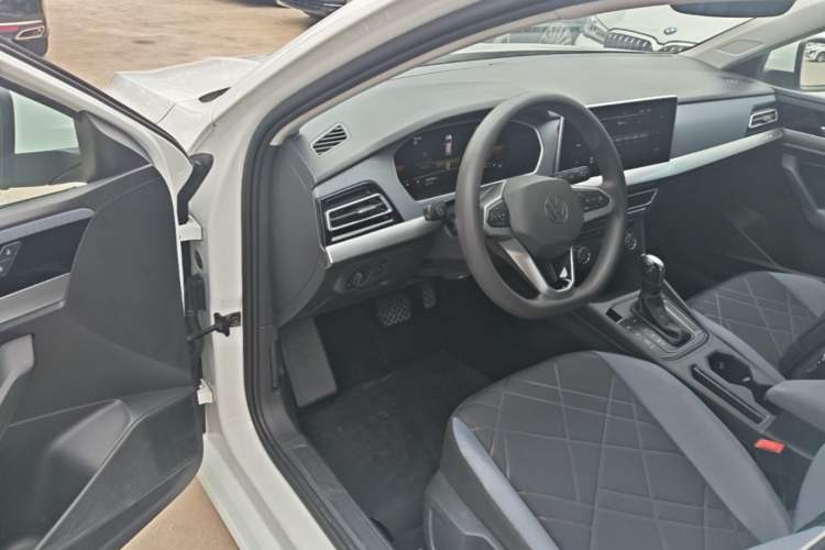 Used Volkswagen Lavida 2023 1.5L Automatic De Yi Edition Driver Seat