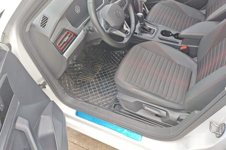 Used Volkswagen Lavida 2023 300TSI DSG Starry Full-Comfort Edition Driver Seat