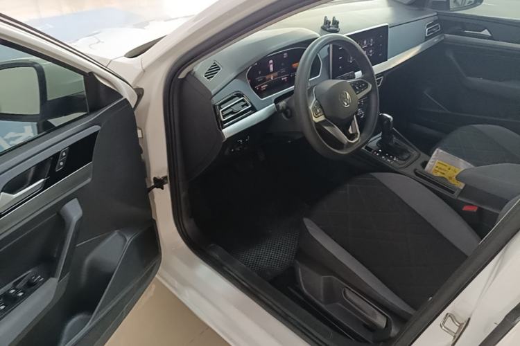 Used Volkswagen Lavida 2023 1.5L Automatic De Yi Edition Driver Seat
