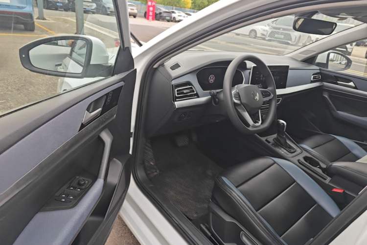 Used Volkswagen Lavida 2023 Revised 1.5L Automatic DeYi Edition Driver Seat