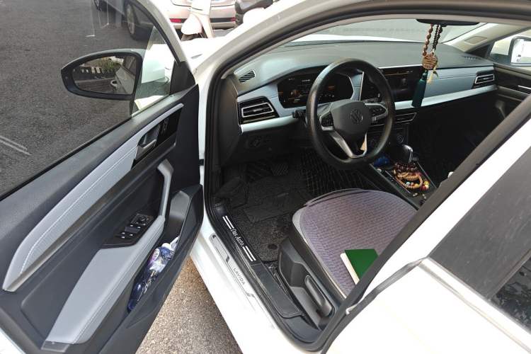 Used Volkswagen Lavida 2023 280TSI DSG Full-Comfort Edition Driver Seat