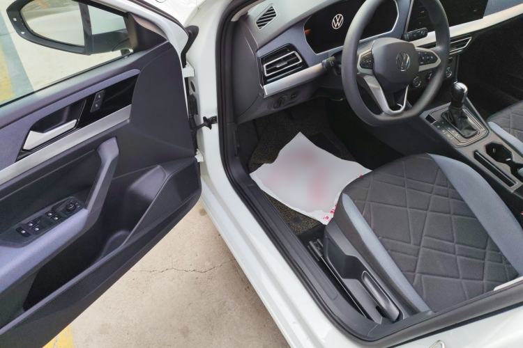 Used Volkswagen Lavida 2023 1.5L Automatic De Yi Edition Driver Seat