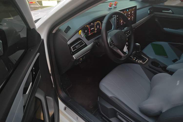 Used Volkswagen Lavida 2023 1.5L Automatic 5 Million Edition Driver Seat