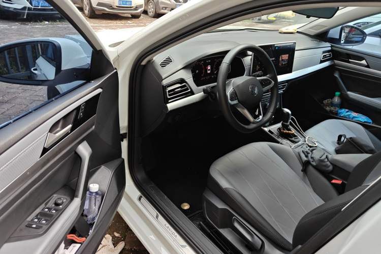 Used Volkswagen Lavida 2023 Revised Version 1.5L Automatic Starry Sky Edition – 5 Million Units Driver Seat