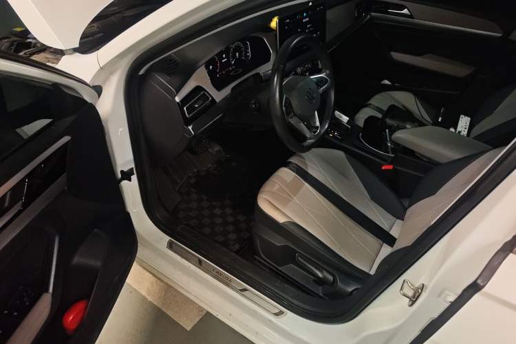 Used Volkswagen Lavida 2023 1.5L Automatic 5 Million Edition Driver Seat