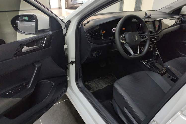 Used Volkswagen Lavida 2023 New Sharp 1.5L Automatic Excellent New Edition Driver Seat