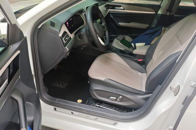 Used Volkswagen Lavida 2023 1.5L Automatic 5 Million Edition Driver Seat