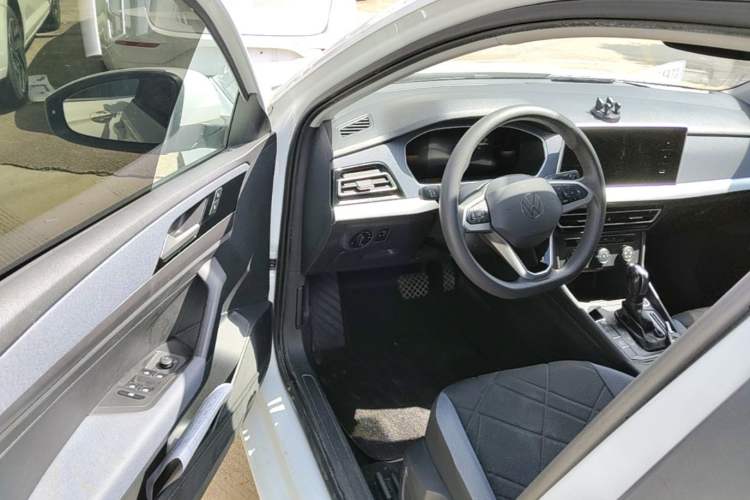 Used Volkswagen Lavida 2023 1.5L Automatic De Yi Edition Driver Seat