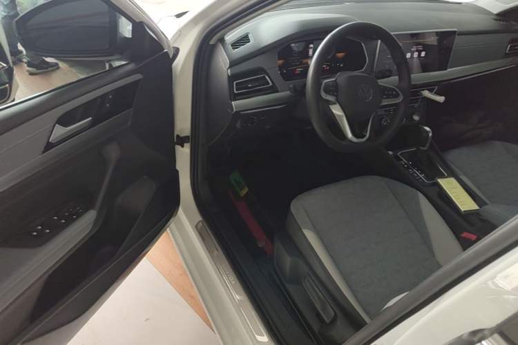 Used Volkswagen Lavida 2023 280TSI DSG Full-Comfort Edition Driver Seat