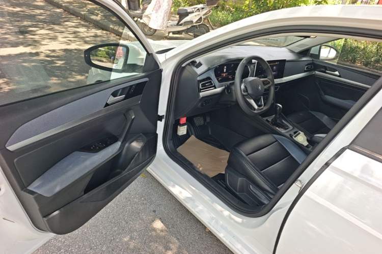Used Volkswagen Lavida 2023 Revised 1.5L Automatic DeYi Edition Driver Seat