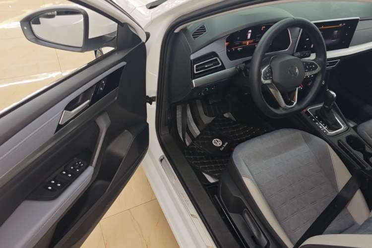 Used Volkswagen Lavida 2023 280TSI DSG Full-Comfort Edition Driver Seat