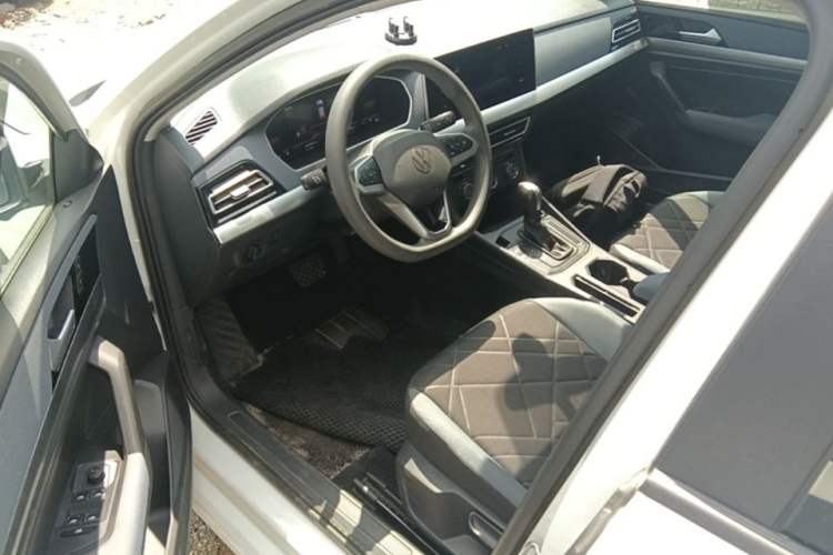 Used Volkswagen Lavida 2023 1.5L Automatic De Yi Edition Driver Seat