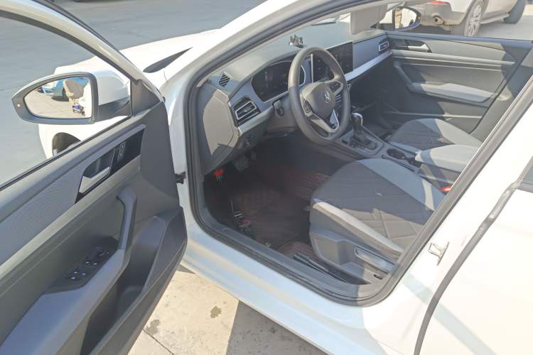 Used Volkswagen Lavida 2023 Revised 1.5L Automatic DeYi Edition Driver Seat