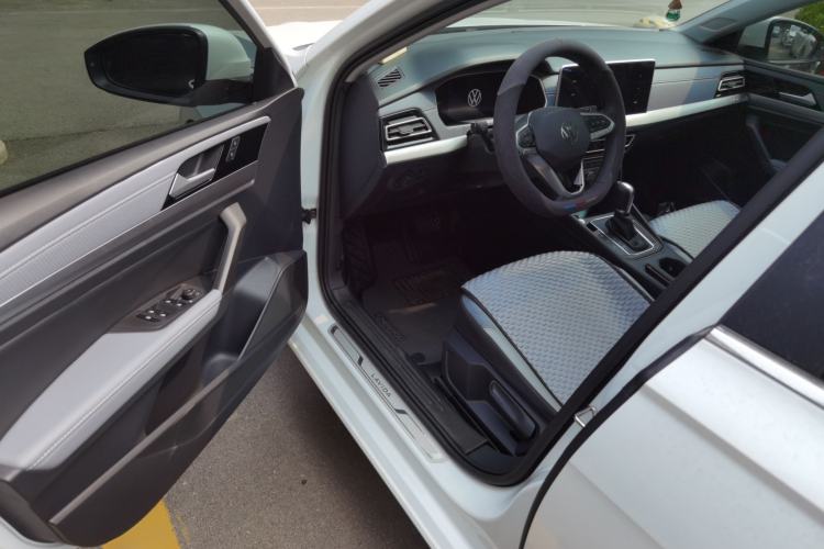 Used Volkswagen Lavida 2023 1.5L Automatic Full-Comfort Edition Driver Seat