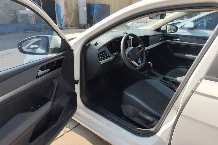 Used Volkswagen Lavida 2023 Revised 1.5L Automatic DeYi Edition Driver Seat