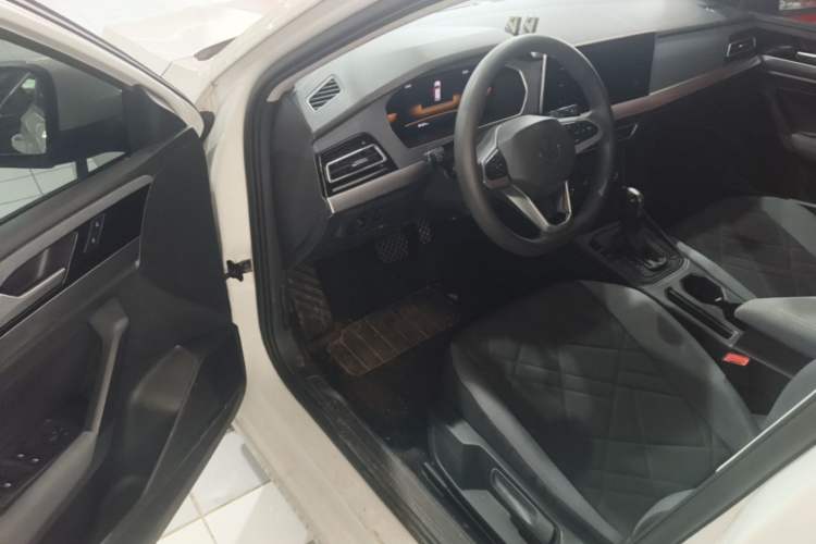 Used Volkswagen Lavida 2023 1.5L Automatic De Yi Edition Driver Seat