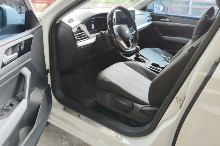 Used Volkswagen Lavida 2023 Revised Version 1.5L Automatic 5 Millionth Edition Driver Seat