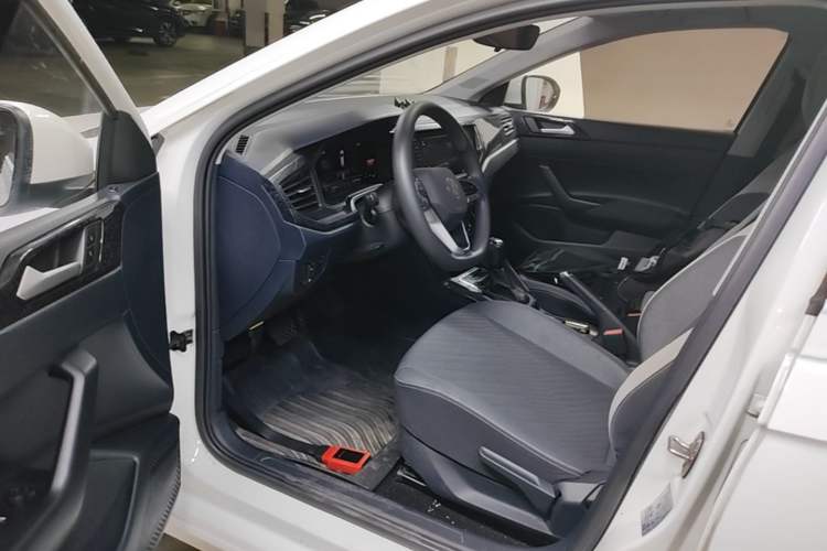 Used Volkswagen Lavida 2023 New Sharp 1.5L Automatic Excellent New Edition Driver Seat