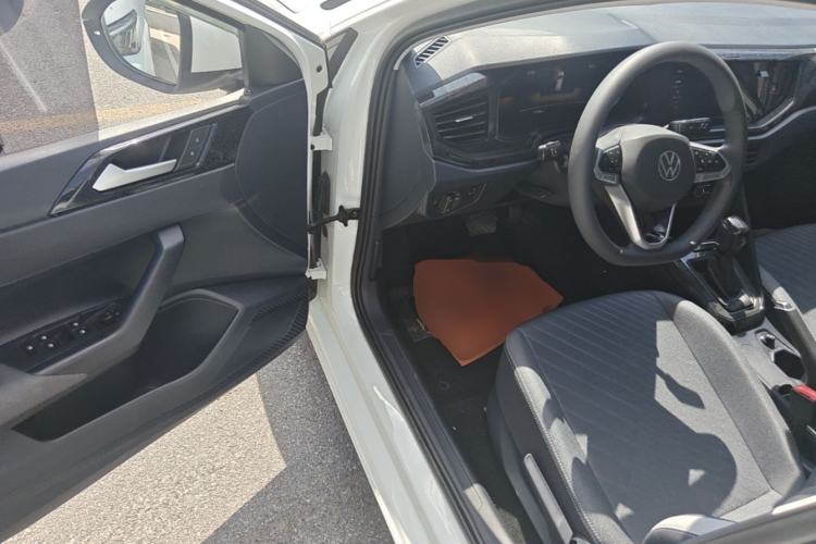 Used Volkswagen Lavida 2023 New Sharp 1.5L Automatic Excellent New Edition Driver Seat