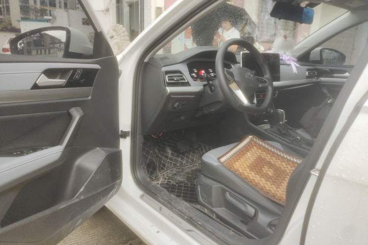 Used Volkswagen Lavida 2023 1.5L Automatic 5 Million Edition Driver Seat