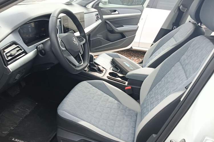 Used Volkswagen Lavida 2023 280TSI DSG Full-Comfort Edition Driver Seat