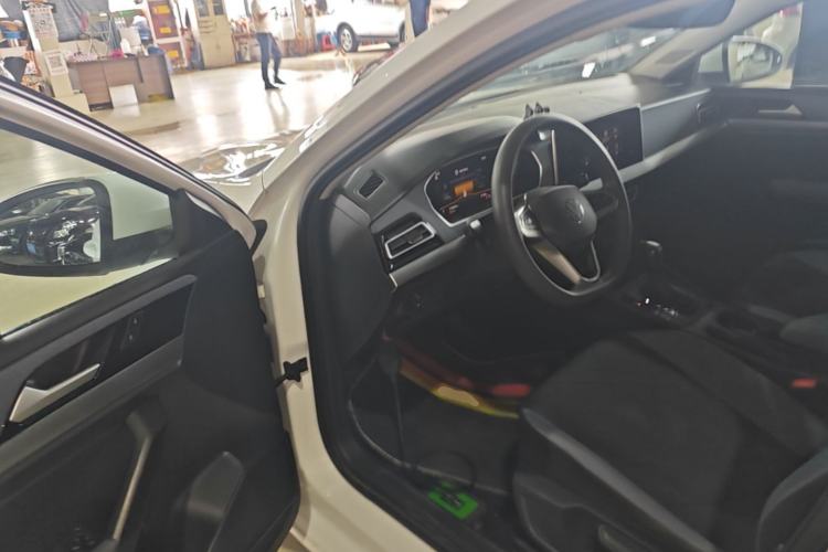 Used Volkswagen Lavida 2023 1.5L Automatic De Yi Edition Driver Seat