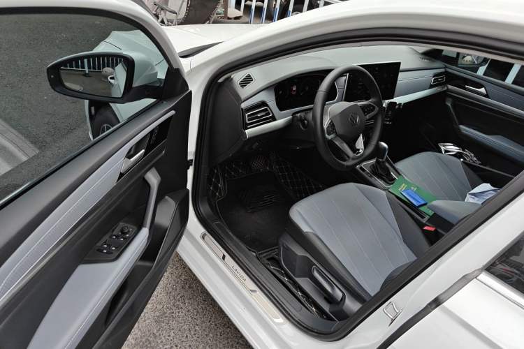 Used Volkswagen Lavida 2023 1.5L Automatic 5 Million Edition Driver Seat