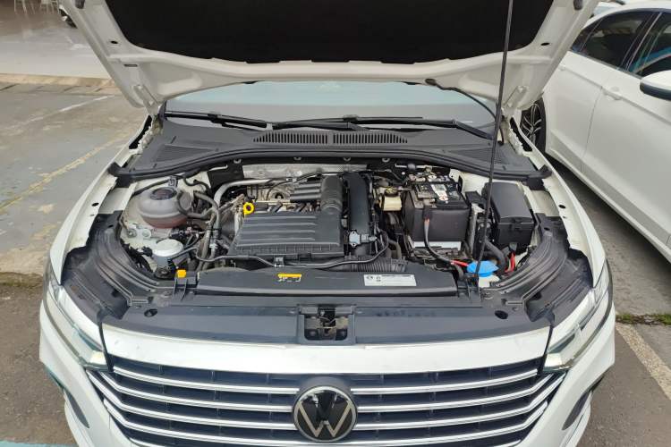 Used Volkswagen Lavida 2023 280TSI DSG Full-Comfort Edition Engine Bay