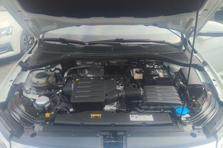 Used Volkswagen Lavida 2023 1.5L Automatic De Yi Edition Engine Bay