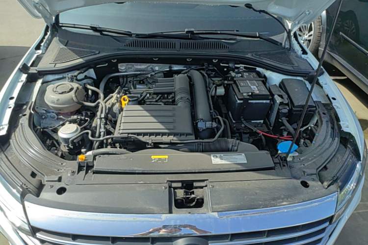 Used Volkswagen Lavida 2023 280TSI DSG Full-Comfort Edition Engine Bay