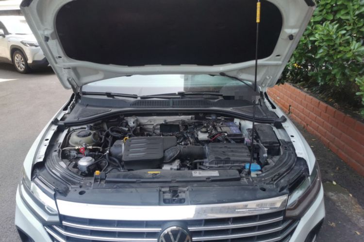 Used Volkswagen Lavida 2023 Revised 1.5L Automatic DeYi Edition Engine Bay