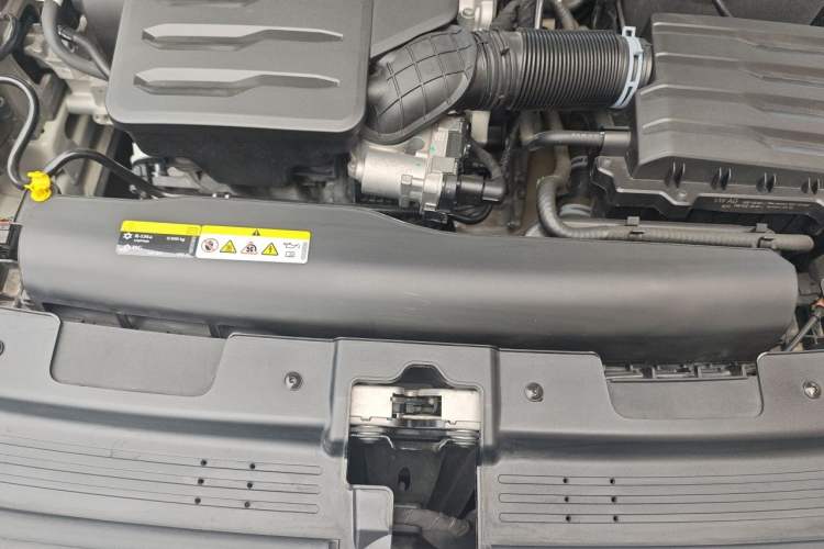 Used Volkswagen Lavida 2023 New Sharp 1.5L Automatic Excellent New Edition Engine Bay