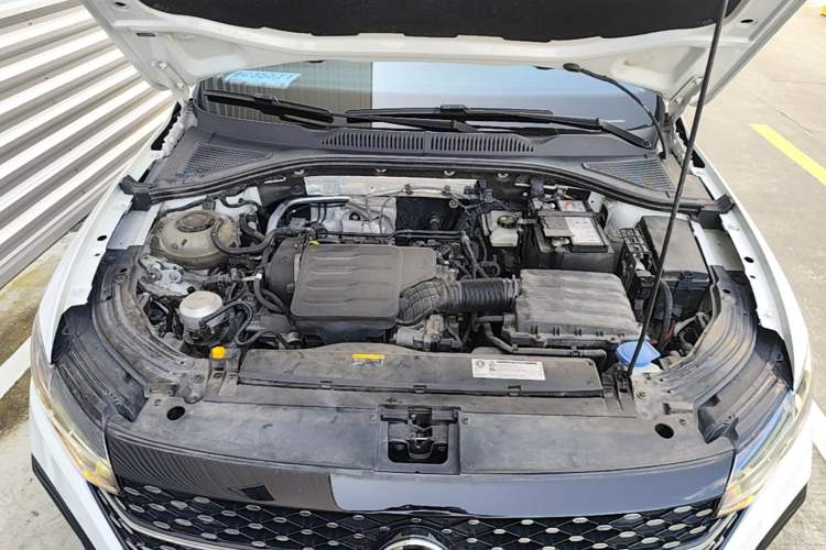 Used Volkswagen Lavida 2023 Revised Version 1.5L Automatic Starry Sky Edition – 5 Million Units Engine Bay