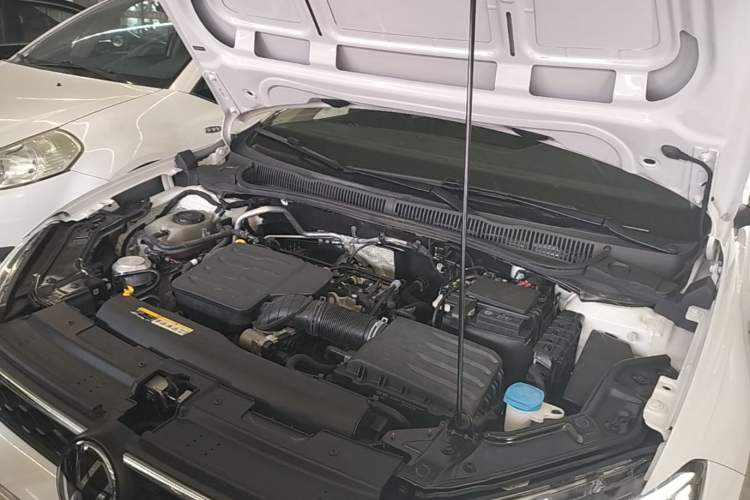 Used Volkswagen Lavida 2023 New Rui 1.5L Automatic New Yi Edition Engine Bay