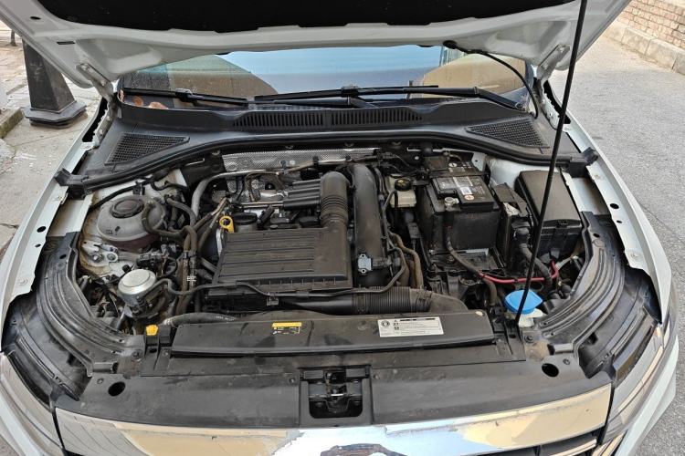 Used Volkswagen Lavida 2023 280TSI DSG Full-Comfort Edition Engine Bay