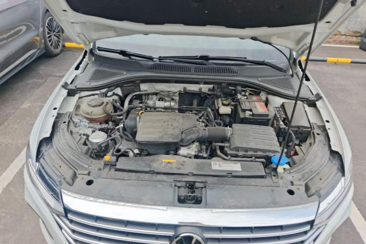 Used Volkswagen Lavida 2023 Revised 1.5L Automatic DeYi Edition Engine Bay