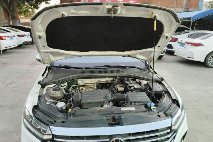 Used Volkswagen Lavida 2023 1.5L Automatic De Yi Edition Engine Bay
