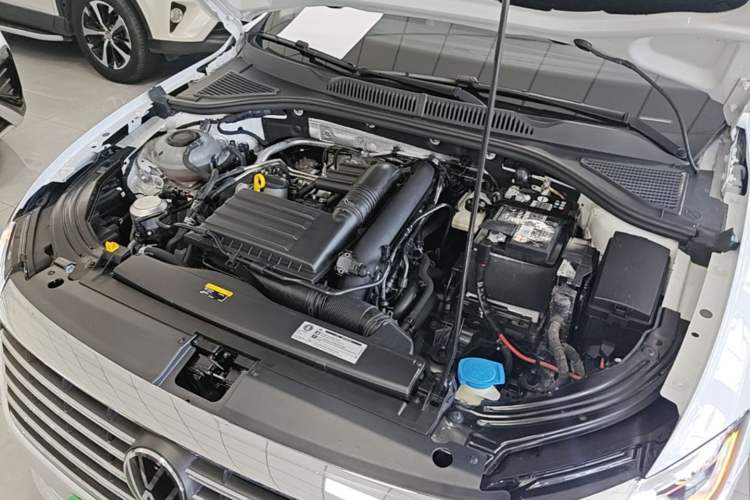 Used Volkswagen Lavida 2023 280TSI DSG Full-Comfort Edition Engine Bay
