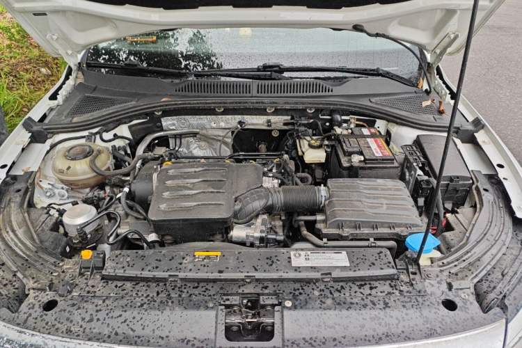 Used Volkswagen Lavida 2023 1.5L Automatic De Yi Edition Engine Bay